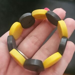 Yellow/green & black circles ⚫️ stretchy elastic bracelet